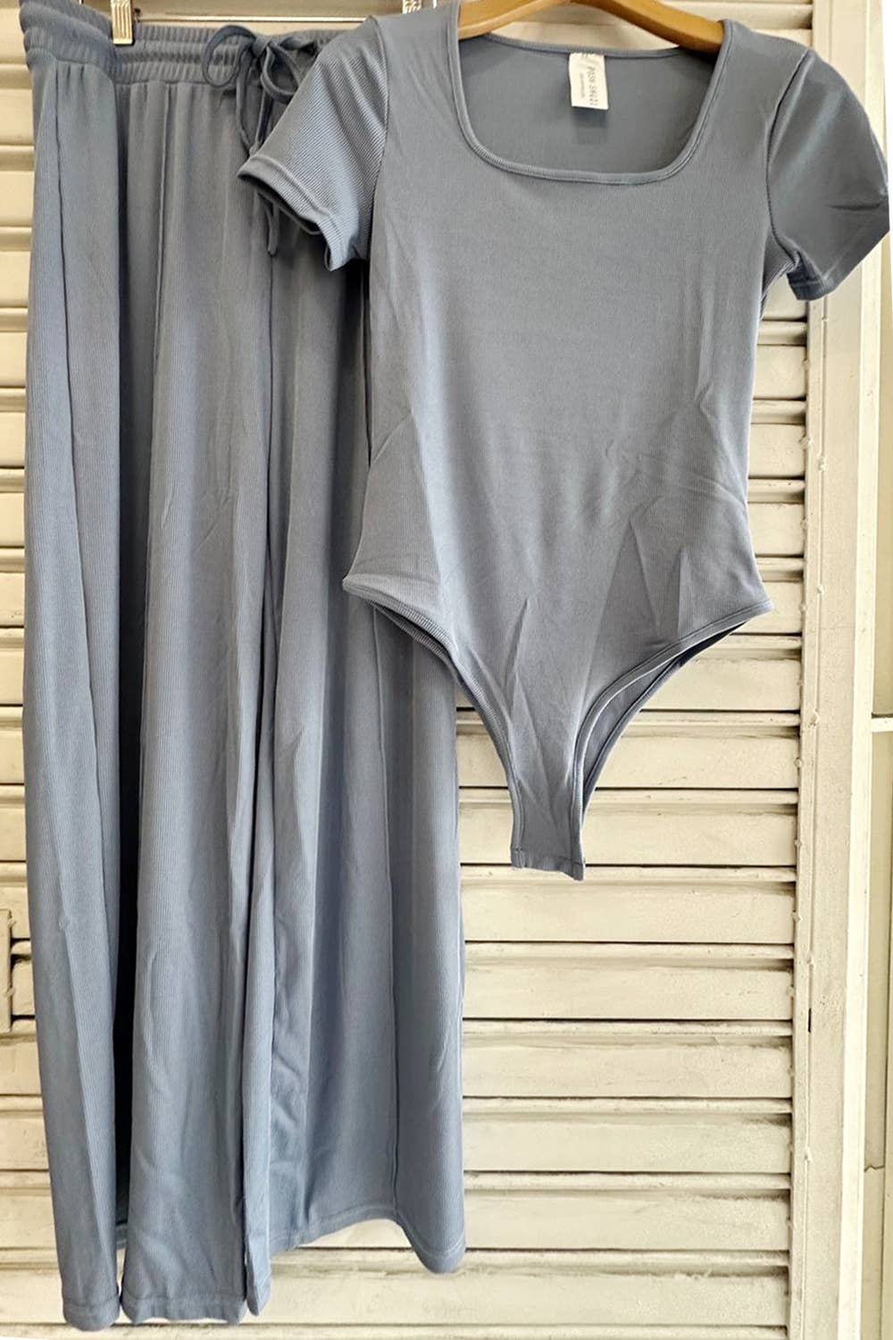 Slinky short sleeve body suit with flare pants fashion set: Mocha