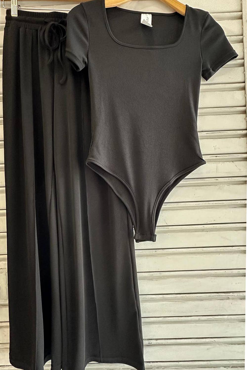 Slinky short sleeve body suit with flare pants fashion set: Mocha
